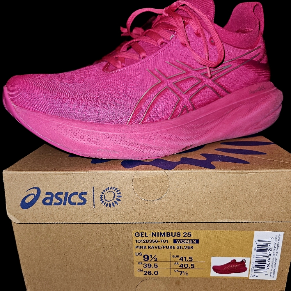 ASICS Gel-Nimbus 25 in Pink and Silver